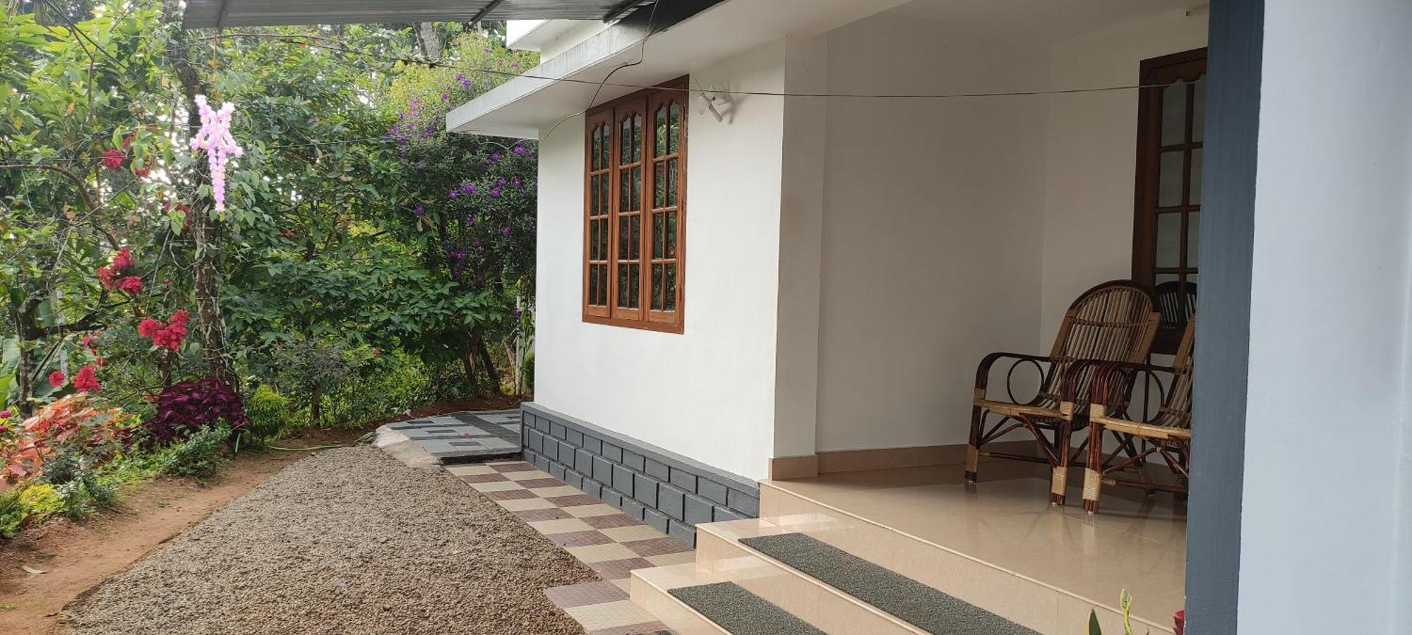 Koonamparayil Home Stay Munnar Anaviratty-Family Only 外观 照片