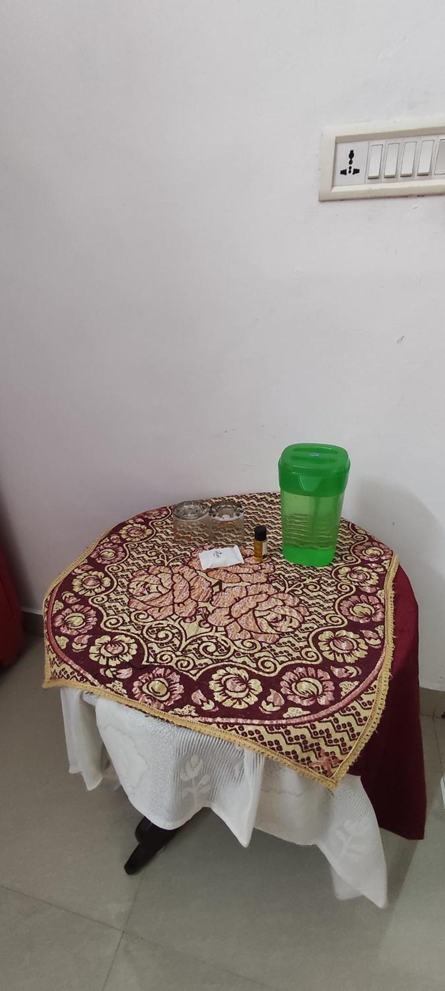 Koonamparayil Home Stay Munnar Anaviratty-Family Only 外观 照片