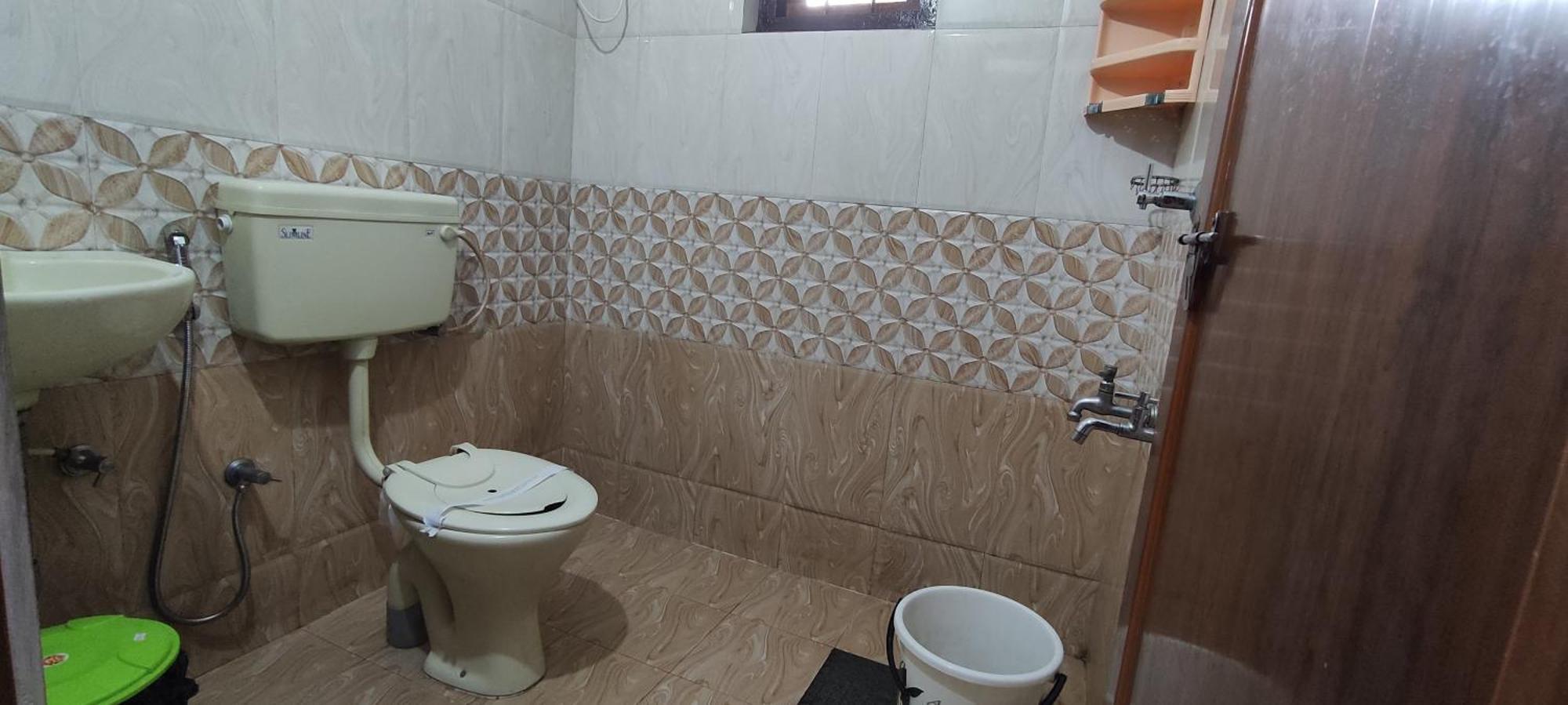 Koonamparayil Home Stay Munnar Anaviratty-Family Only 外观 照片