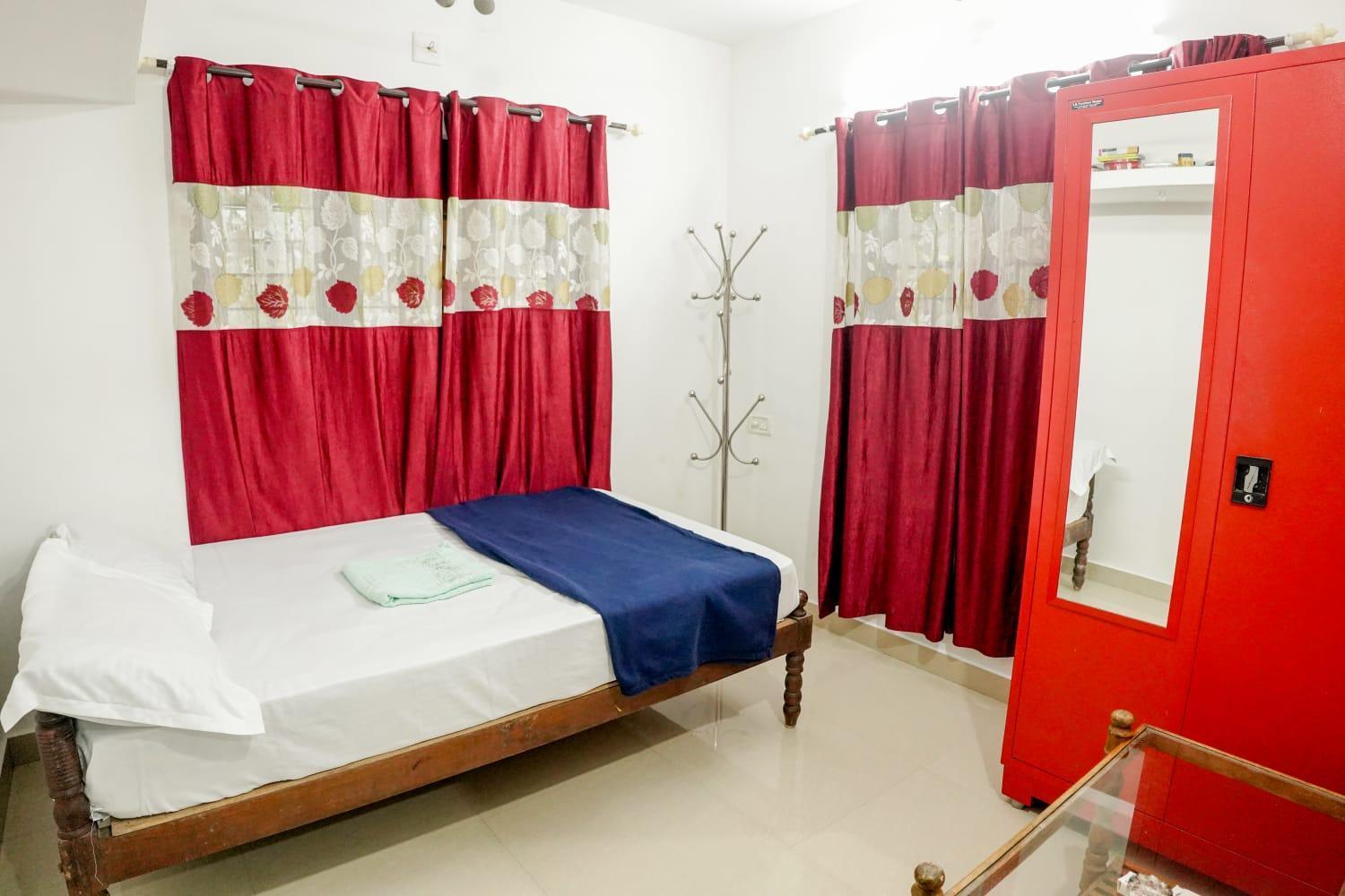 Koonamparayil Home Stay Munnar Anaviratty-Family Only 外观 照片